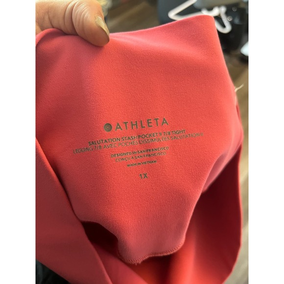 Athleta PLUS 1X Salutation Stash Pocket II 7/8 Tight Leggings Dragonfruit Pink - Picture 7 of 7